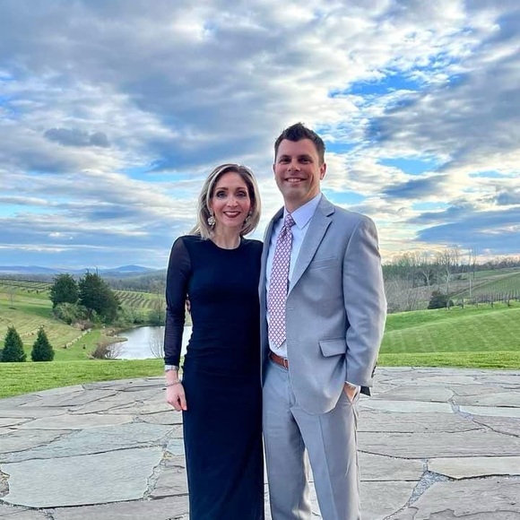 Meet your Posher, Erin - Picture 2 of 6